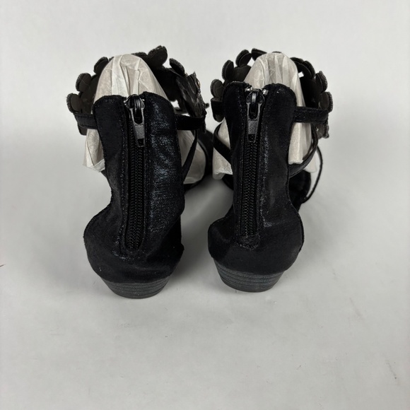 Muk Luks black Jewels Embellished Sandals Size 6, Faux Leather/Suede Back Zip - Picture 4 of 7